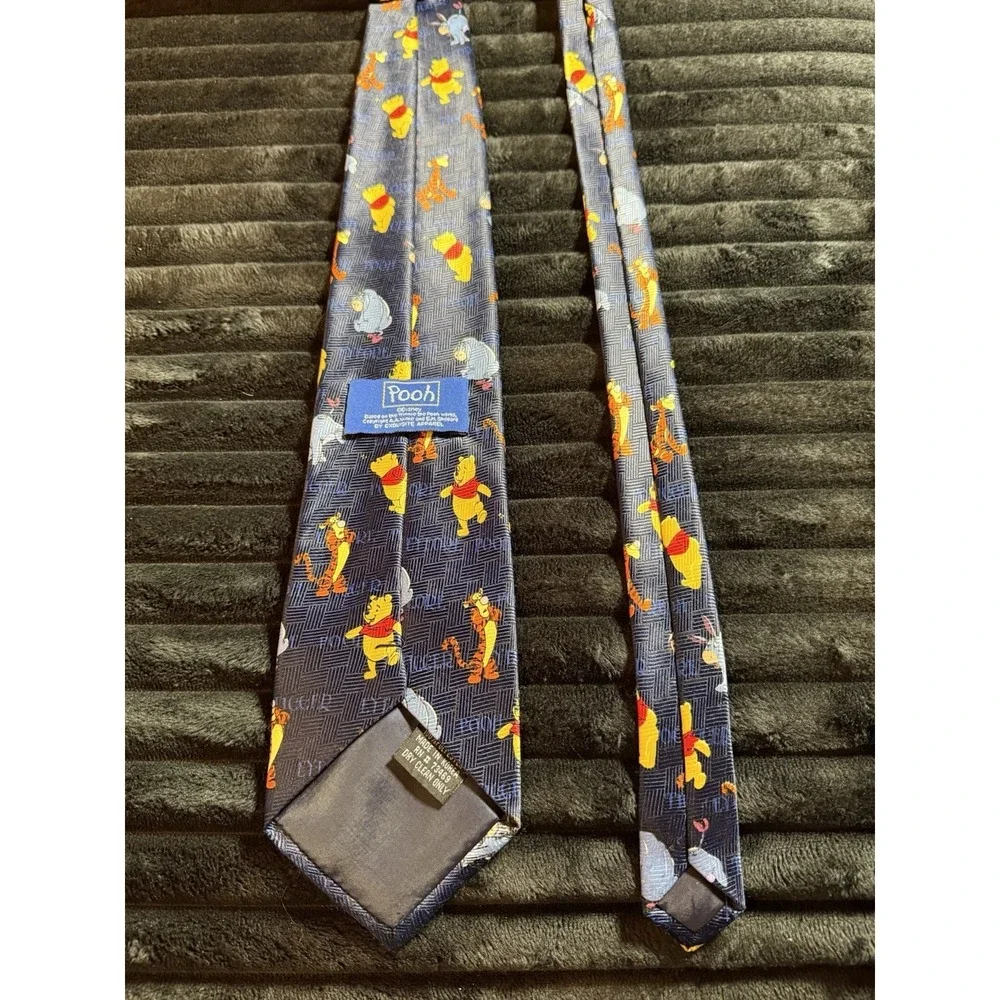 Vintage Disney Pooh Necktie‎ - Pooh, Tigger, Eeyore